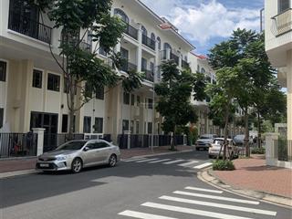 Nhà bán thô 4 tầng 5 x 11,3 56,5m2giá7tỷ2 tl shhc  12m kdc senturia n sài gòn binh hưng