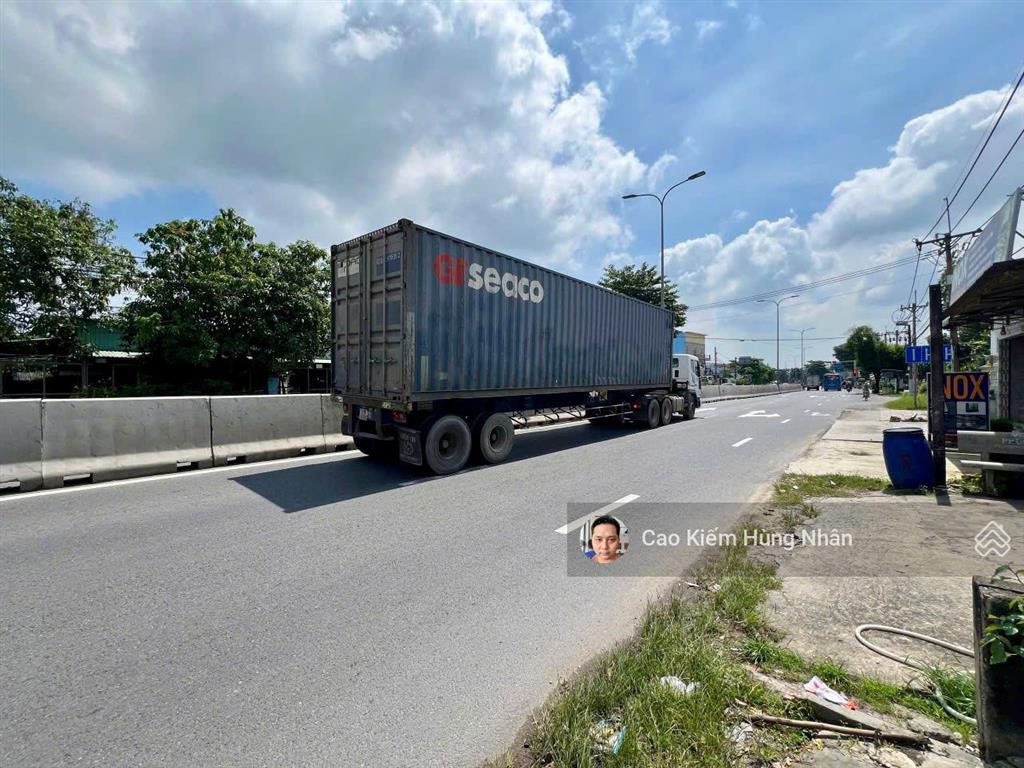 Bán nhà mặt tiền ql22 cấp 4, 70m2 theo sổ. giá bán 1 tỷ 200 triệu có thương lượng