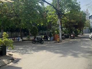 Hàng hiếm  nhà sát công viên  ngang lớn 6,2m cực hiếm  nhà 2 lầu  đang kinh doanh nhà giữ trẻ