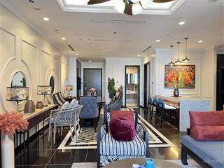 Căn hộ 3 phòng ngủ top đẹp nhất vinhomes central cần bán dt 126m2 decor siêu xịn  view không chắn