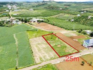 Bán lô đất nghỉ dưỡng , khu dân cư , đường nhựa lớn.