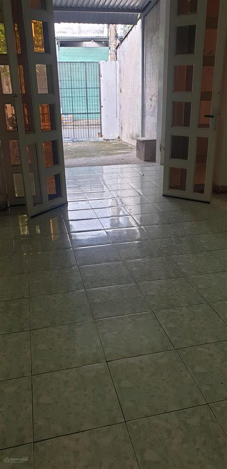 Cho thuê nhà mặt tiền 4,4x28m, giá 8tr500