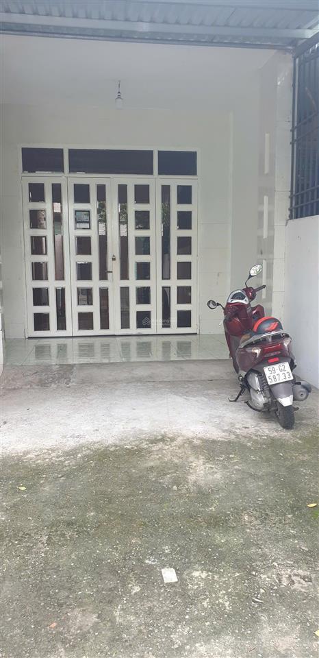 Cho thuê nhà mặt tiền 4,4x28m, giá 8tr500