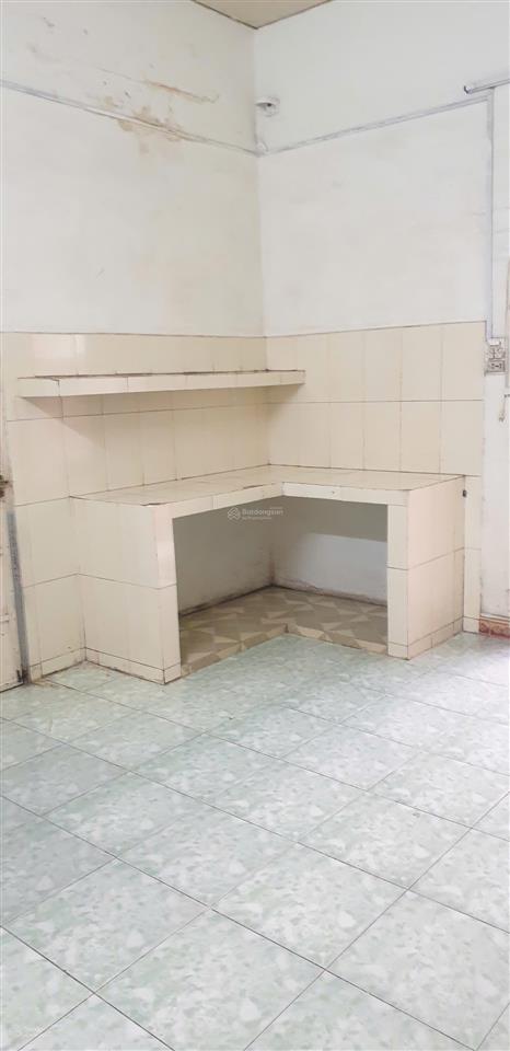 Cho thuê nhà mặt tiền 4,4x28m, giá 8tr500