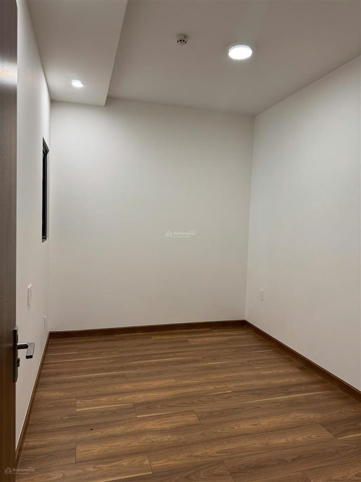 Chính chủ bán căn 2pn q7 riverside hướng nam chỉ 3.74 tỷ bao hết.  0906 361 ***
