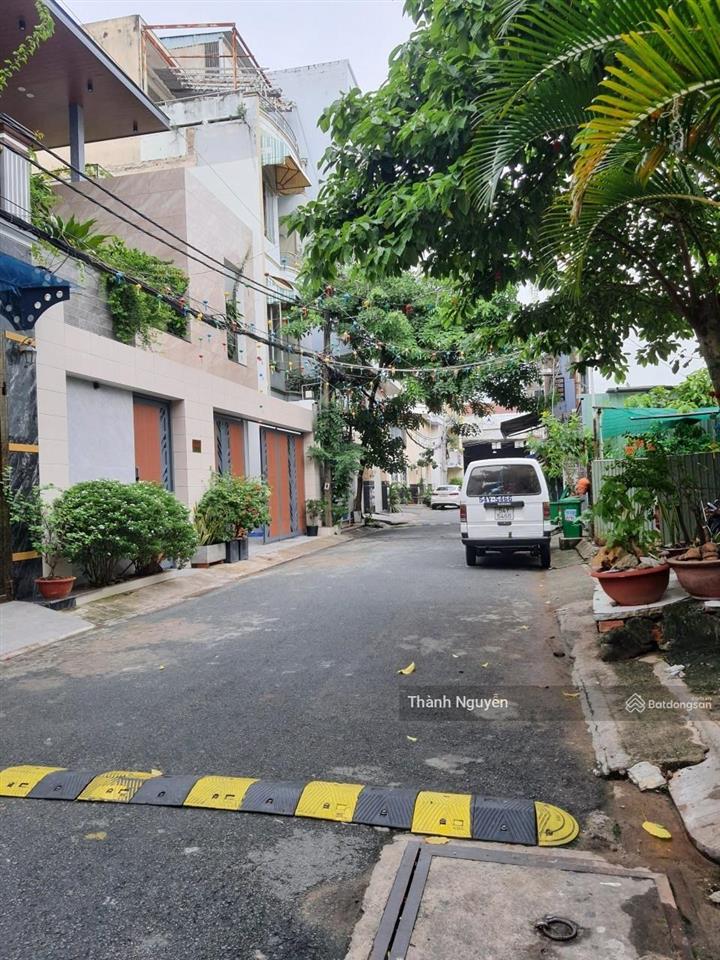 Bán gấp nhà hẻm nguyễn văn luông, quận 6. dt 12x19m dtcn 205m2 nhà 1 tầng giá bán 19,8 tỷ