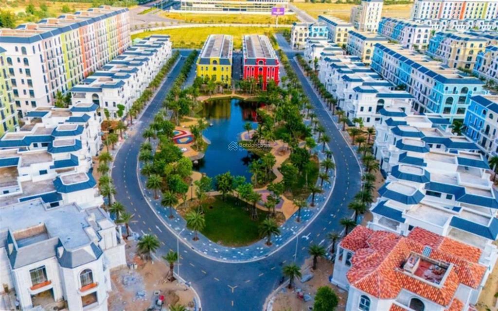 Chính chủ bán căn 4tầng đường 27m kđt mekong (la celia)  bảo ninh  đồng hới  quảng bình (8.6tỷ)