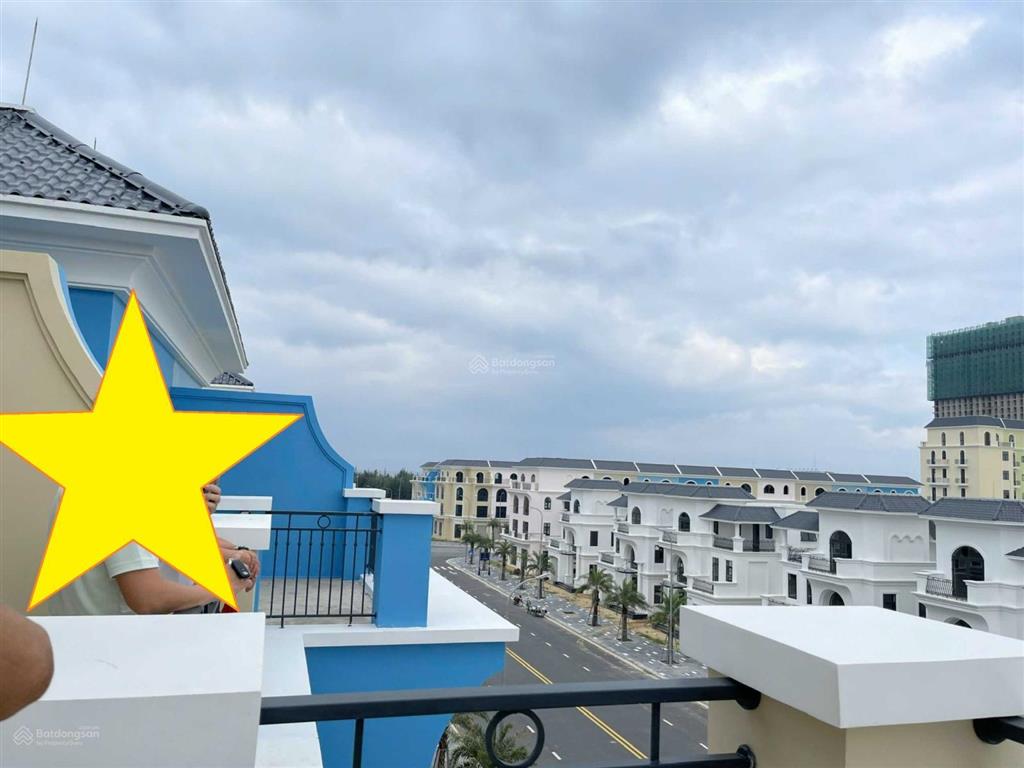 Chính chủ bán căn 4tầng đường 27m kđt mekong (la celia)  bảo ninh  đồng hới  quảng bình (8.6tỷ)