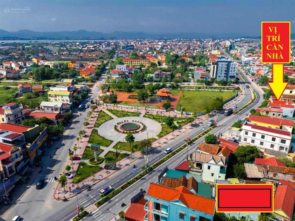 Chính chủ gửi bán căn nhà 3 tầng vị trí siêu đẹp đường quang trung  ba đồn  quảng bình (364.5m2)