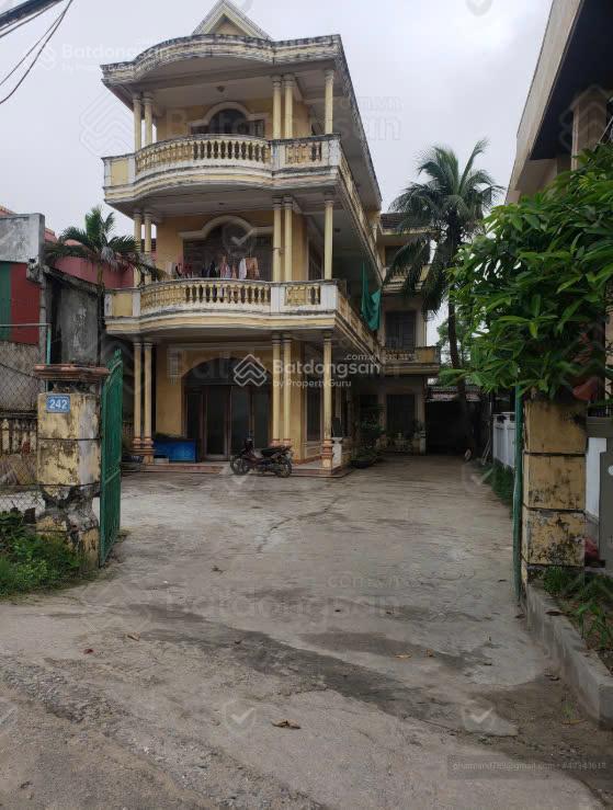 Chính chủ gửi bán căn nhà 3 tầng vị trí siêu đẹp đường quang trung  ba đồn  quảng bình (364.5m2)