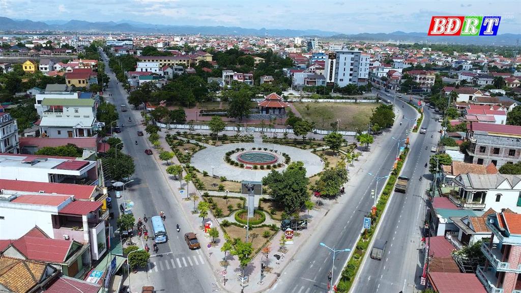 Chính chủ gửi bán lô đất đường lê lợi đối diện trường c2 ba đồn  ba đồn  quảng bình (188m2)