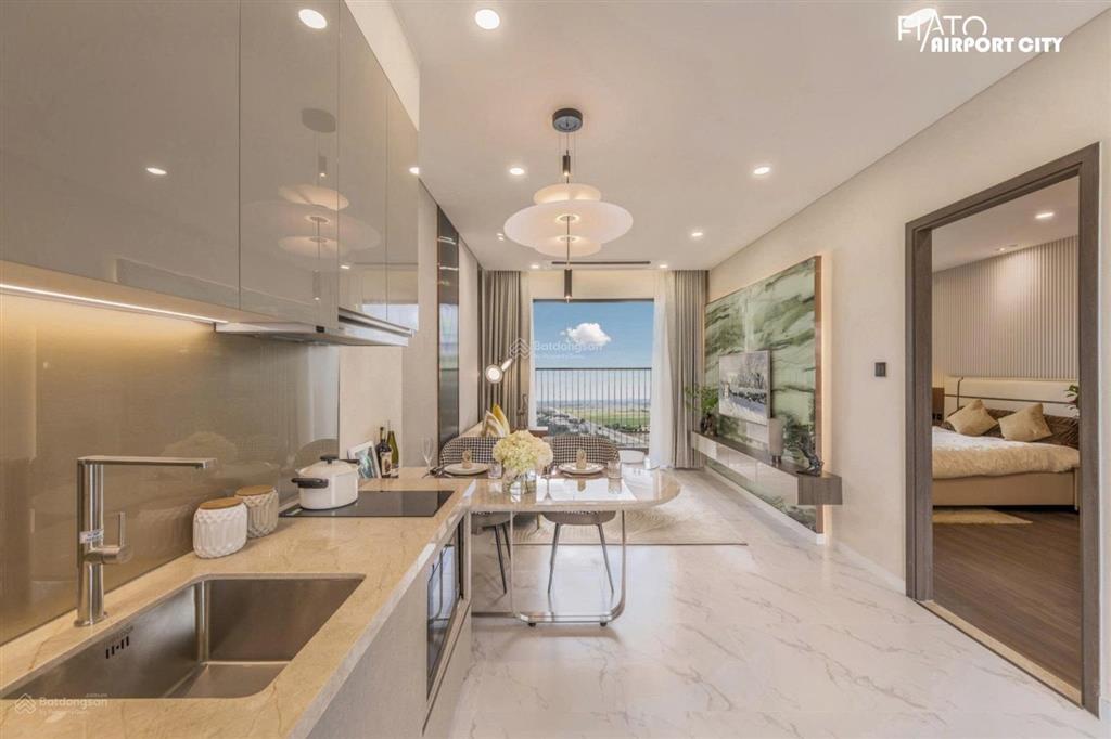 Chuyển nhượng căn 1pn  52m2. tòa f  mã căn fa. 12a. 05  giá 2.3 tỷ bao chi phí sang tên