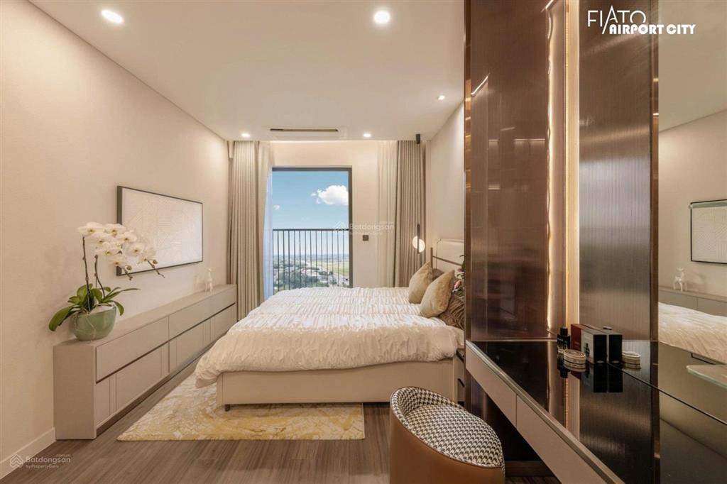 Chuyển nhượng căn 1pn  52m2. tòa f  mã căn fa. 12a. 05  giá 2.3 tỷ bao chi phí sang tên