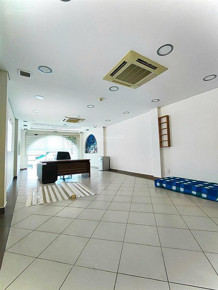 Cần bán tòa nhà văn phòng đường calmette quận 1 giá 28.3 tỷ có hd thuê 75tr/th