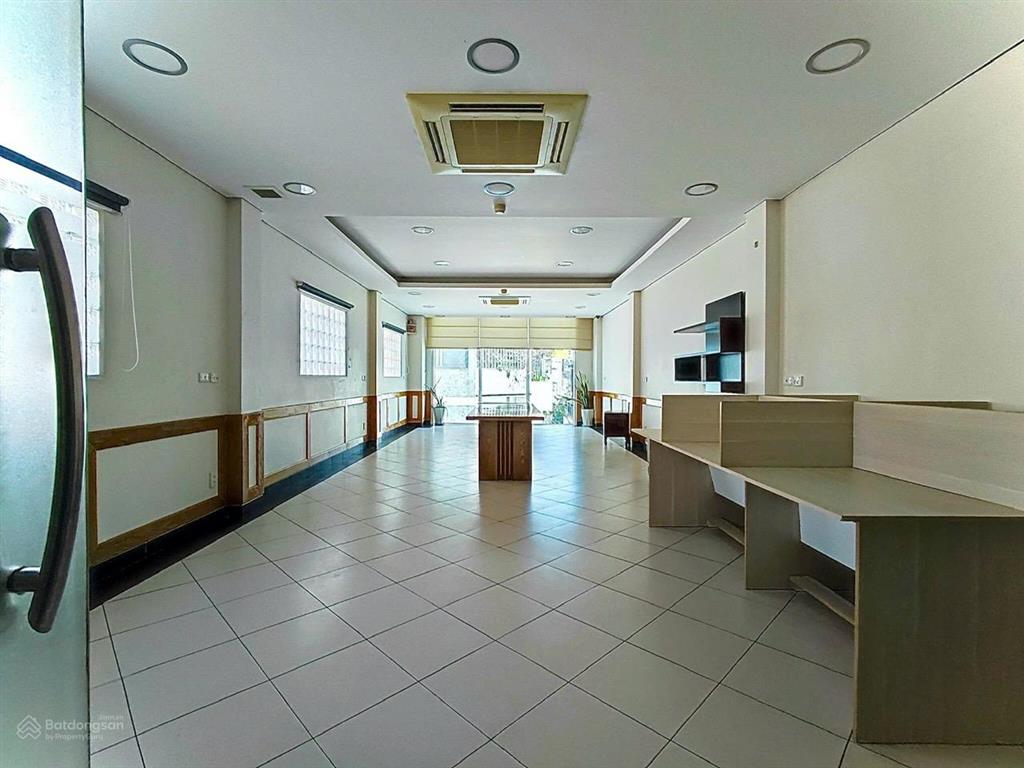 Cần bán tòa nhà văn phòng đường calmette quận 1 giá 28.3 tỷ có hd thuê 75tr/th