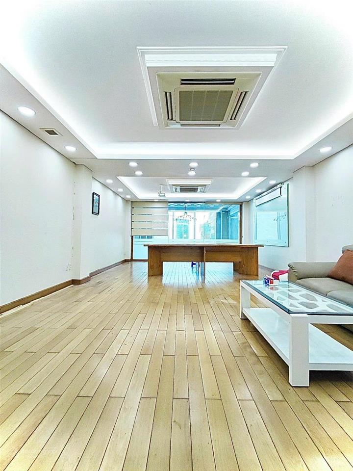 Cần bán tòa nhà văn phòng đường calmette quận 1 giá 28.3 tỷ có hd thuê 75tr/th