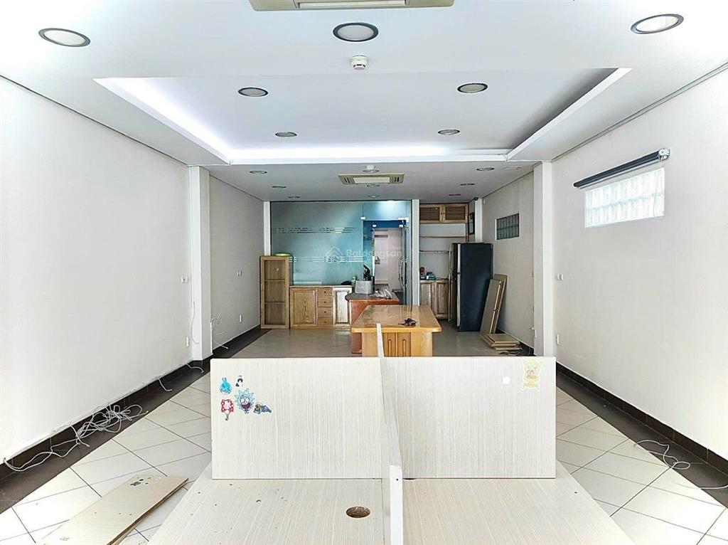 Cần bán tòa nhà văn phòng đường calmette quận 1 giá 28.3 tỷ có hd thuê 75tr/th