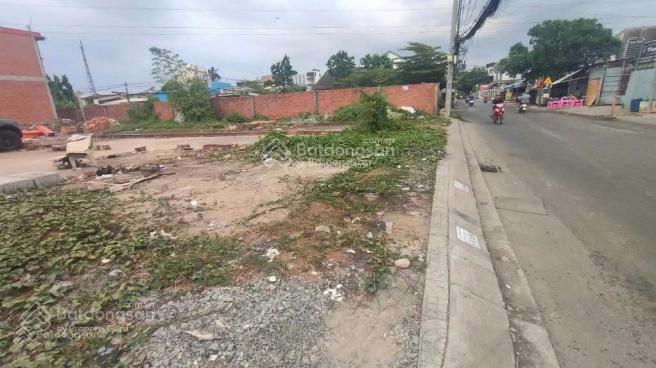 Cho thuê kho xưởng sửa mới, dt 300m2 đường số 11, phường trường thọ, quận thủ đức giá 18tr (tl)