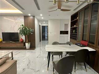 Tôi cần bán căn 3pn tại sunshine city ciputra, diện tích 115m2 full nội thất, sổ đỏ. 0965 666 ***