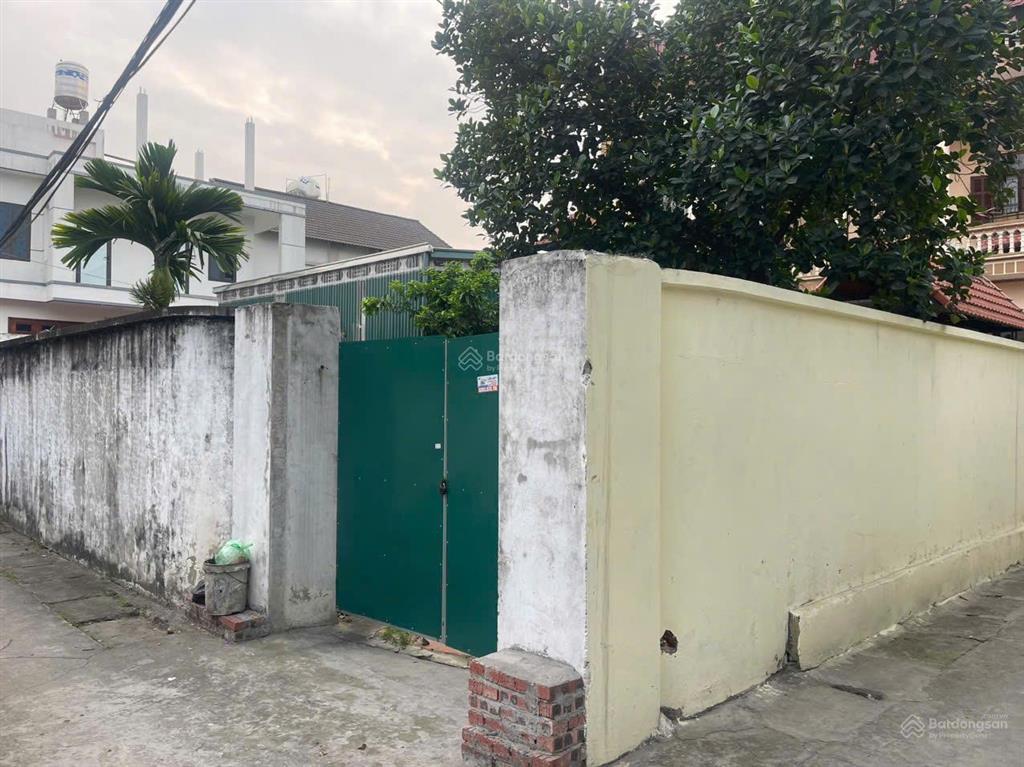 Bán đất yên thường gia lâm 111m2 mt 6m 5xtr/m2, lô góc ngõ oto thông, 50m ra oto tránh, 0965 901 ***