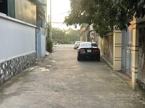 Bán đất dương hà gia lâm98m2 mt4m4.x tỷngõ thông oto tải vàocách 1 nhà ra đường chân đê