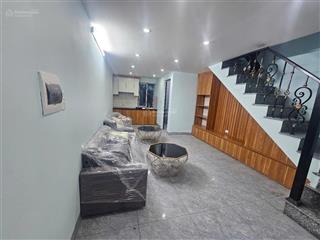 Bán nhà khu trường c1,2,3 yên viên gia lâm 1.3tỷ, sẵn 2t ở/cho thuê full nội thất 1p ra oto sát chợ