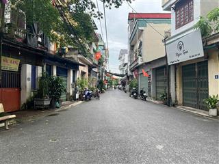 Bán nhà chợ yên viên gia lâm78m2 mt5m6.x tỷngõ oto con1 bước ra chợgần trường mầm non