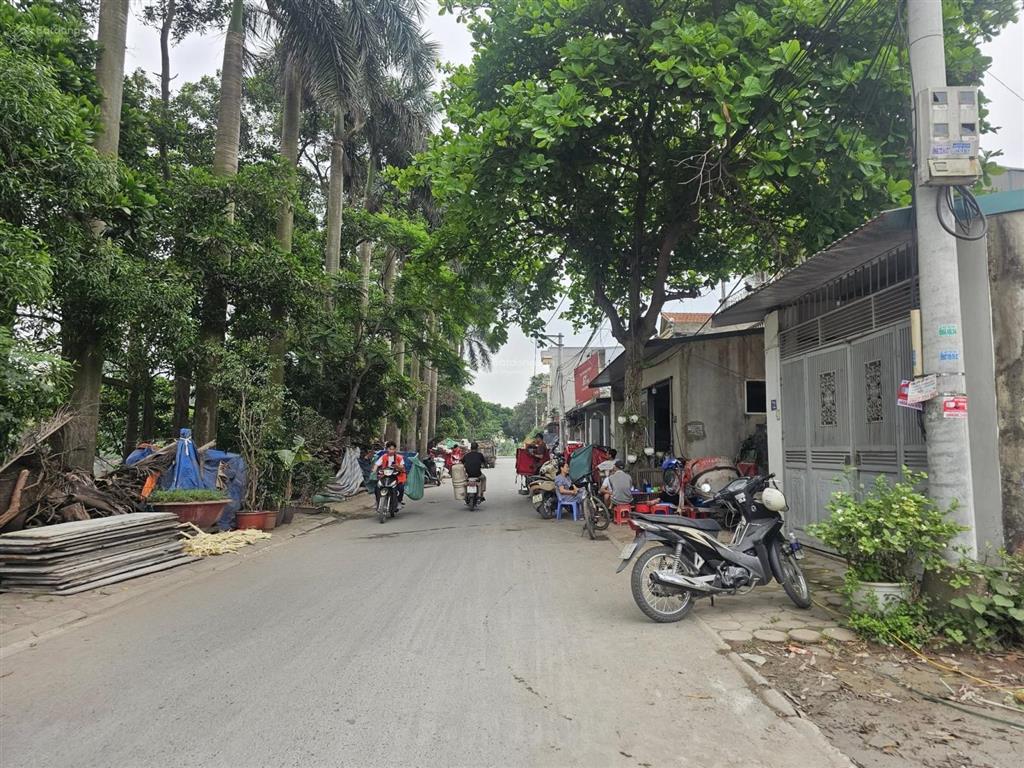 Bán đất cống thôn yên viên gia lâm100m2 mt5mđường thông oto tránhview hồ thoángsát chợ lớn kd