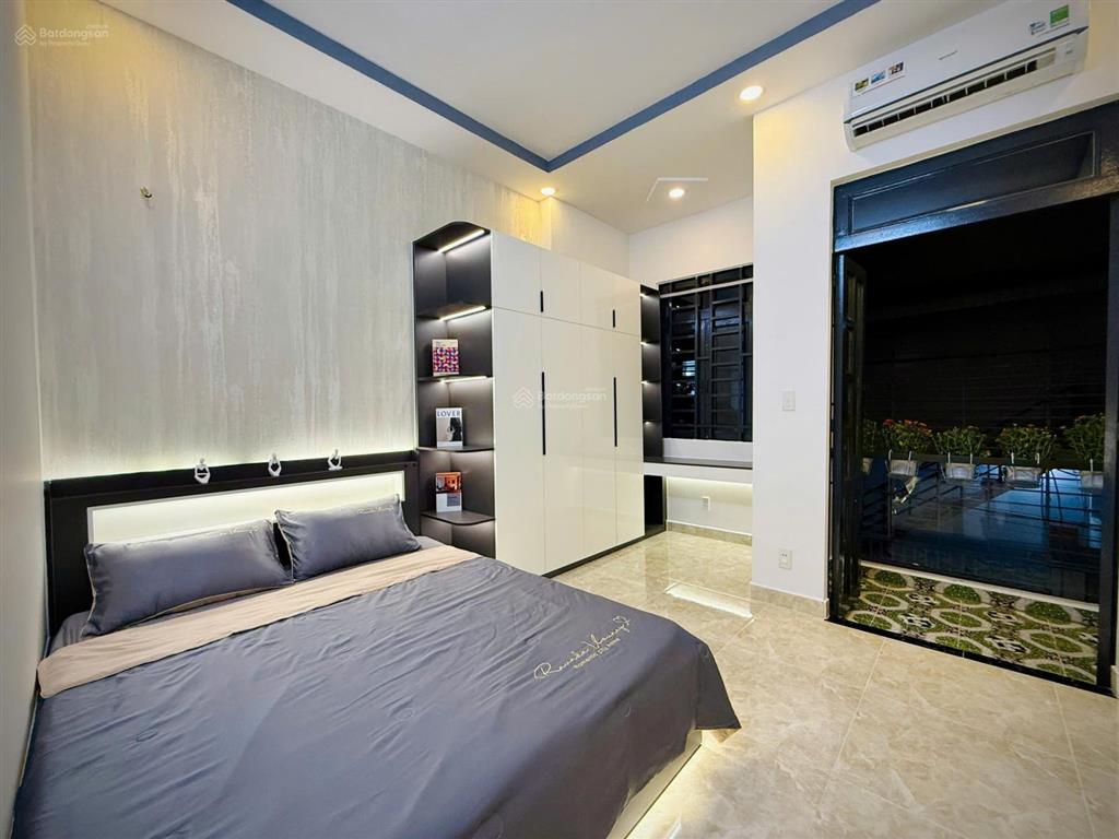 Bán nhà 1 trệt 1 lầu tl15 gần ngã tư ga, xe hơi đậu cửa