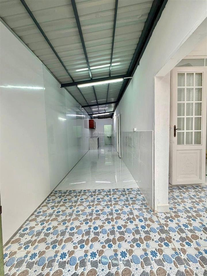 Nhà đẹp 6x12m  vị trí đường tl37, q12  tiện ở ngay  4. x tỷ
