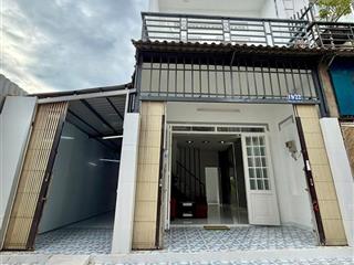 Nhà đẹp 6x12m  vị trí đường tl37, q12  tiện ở ngay  4. x tỷ