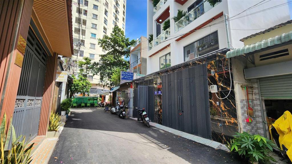 Nhà mặt tiền trung mỹ tây 13a, q12  vị trí đẹp hiếm có  kinh doanh đa nghành