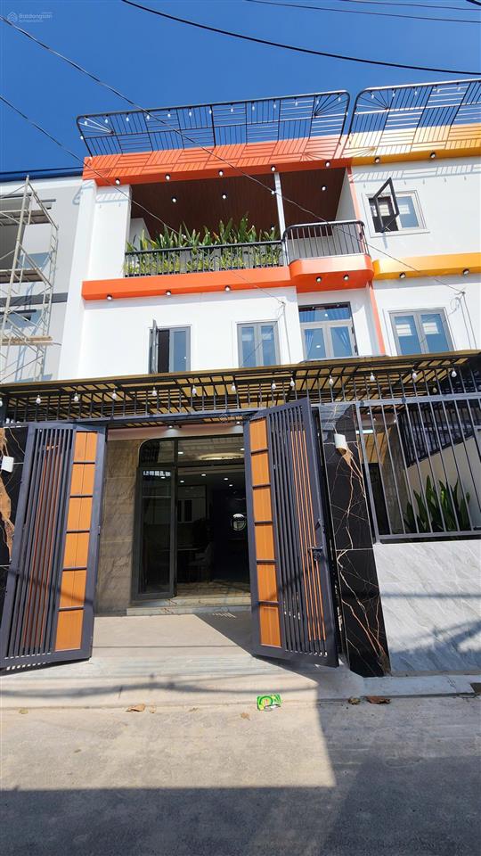 Nhà gần chợ minh phát, tx22, q12  7x10m  4pn có phòng ngủ dưới trệt