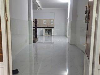 Nhà 2 tầng 2pn2wc hẻm 737/82/5 lạc long quân giá 3,95t tl . vũ lộc phát 0934 033 ***