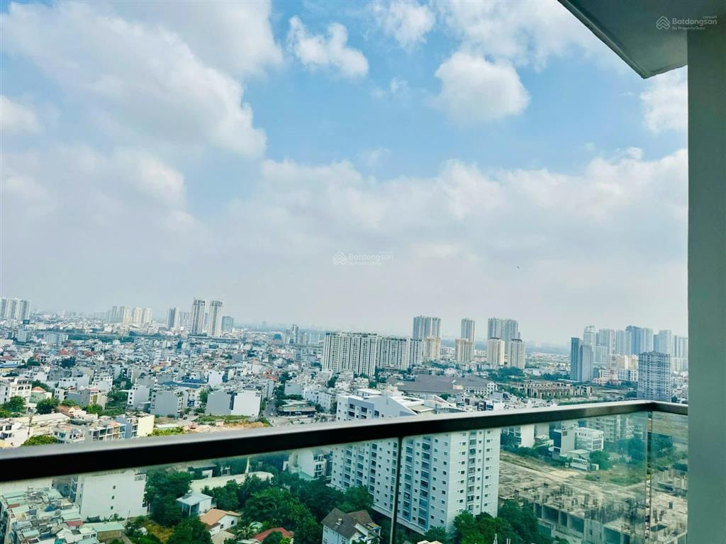 Cần tiền bán căn hộ 2pn chỉ 6,8tỷ công chứng ngay nhận nhà  ch 2pn + 2wc 75m2 view cực đẹp