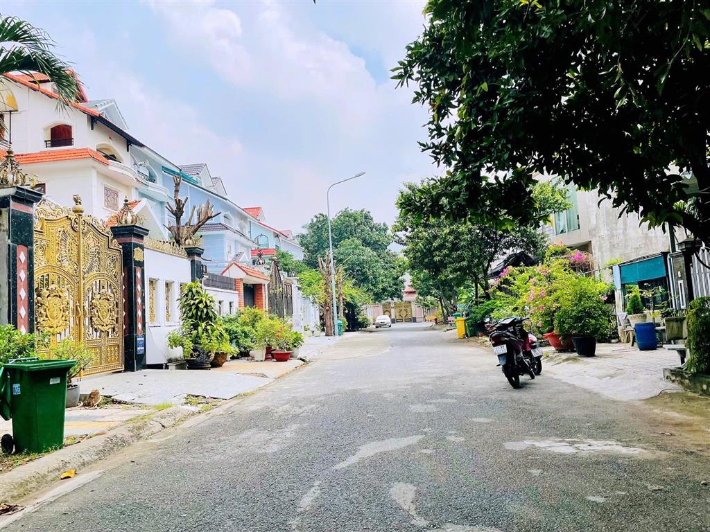 83triệu/m2, đất kdc khang điền  quận 9  ngang 6m siêu đẹp, khu dân trí cao  thích hợp an cư