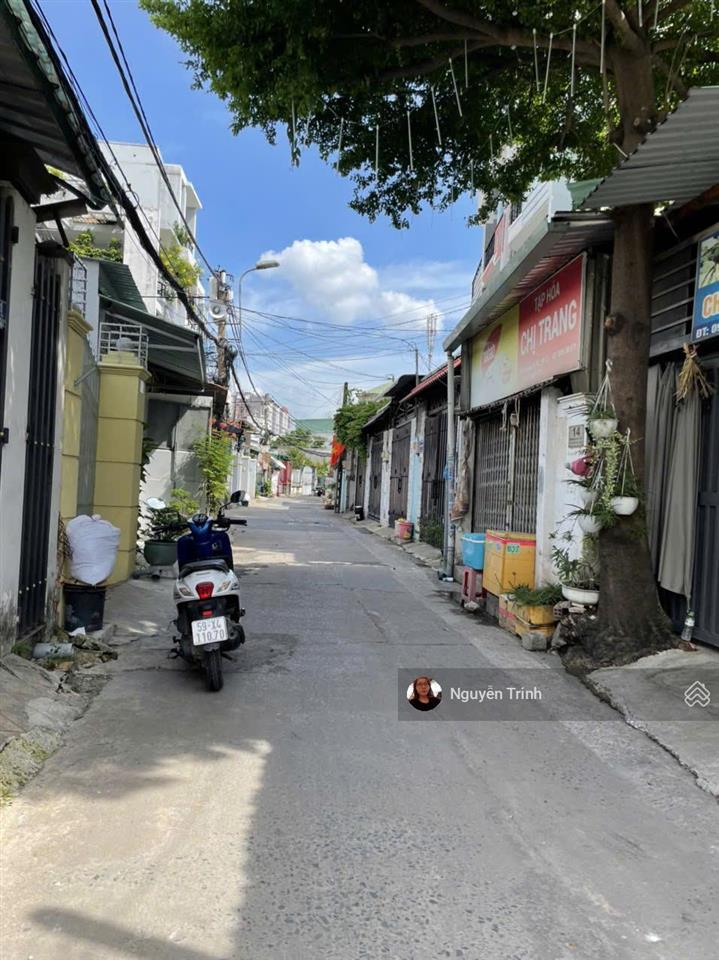 Đất tặng dãy trọ hxh phước long aquận 9 cách ga metro 500m,ngang 10m ,đang thu nhập 17tr/tháng