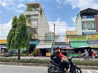 Đất tặng nhà c4 mt đại lộ 2phước bìnhquận 9liền kề the global city thích hợp kinh doanh
