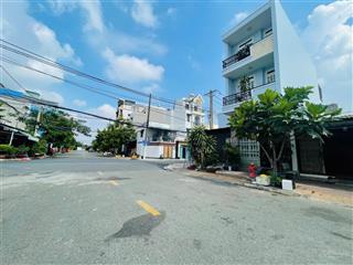 Đất tặng nhà c4 mặt tiền đường 13phước bìnhquận 9liền kề the global citycó vỉa hè siêu to