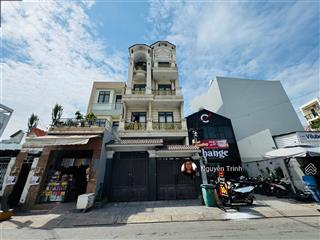 Bán tòa nhà mặt tiền sầm uất phước long b  ngang 6,3m  thu nhập 90triệu/tháng 2 phút ra ga metro