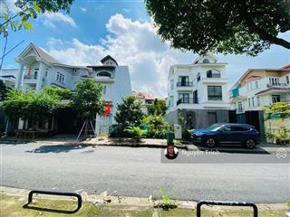 Đất khu nhà giàu kdc khang điềnphước long bquận 9ngang 9,4mở hoặc xây văn phòng