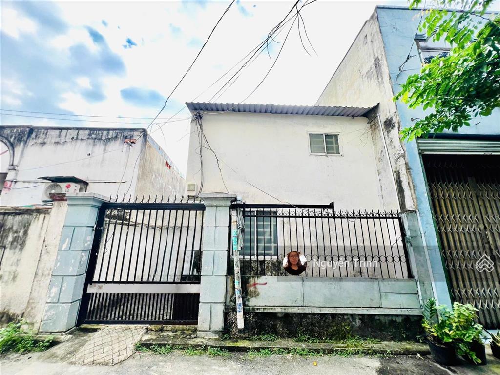 Đất + nhà c4 hxh ngay hoàng diệu 2, linh trung, thủ đức, ngang 6m, gần đh ngân hàng
