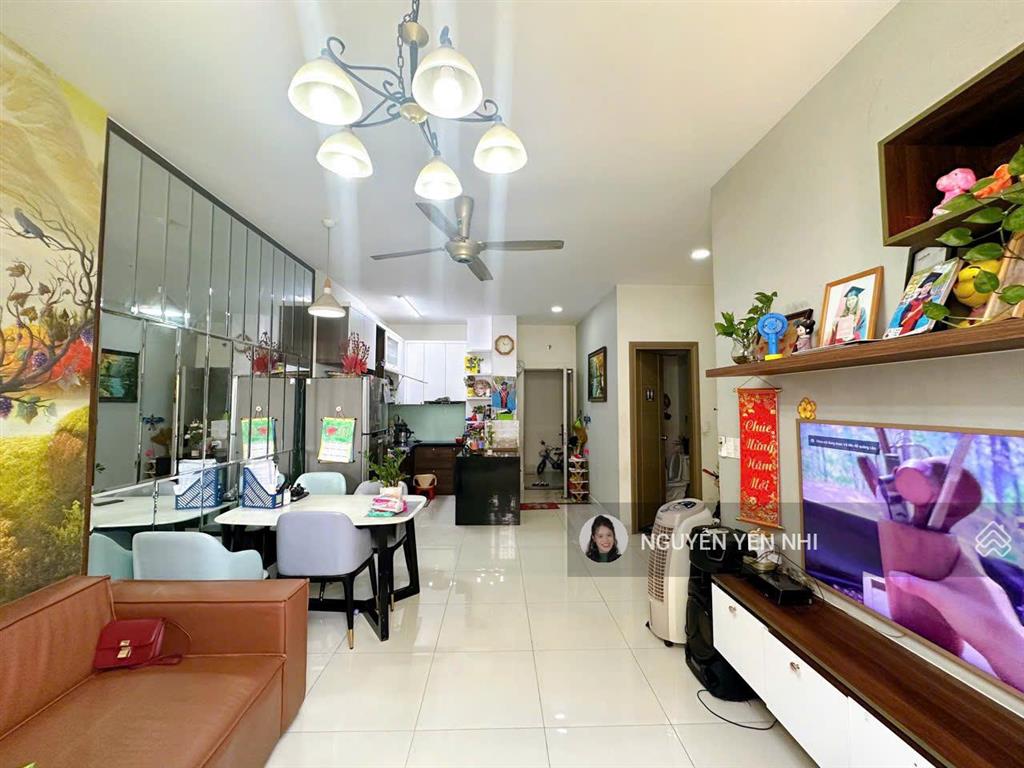 Em nhi (0906 380 ***) bán nhanh căn hộ green town bình tân 63m2/2pn2wc/2,370tỷ ngân hàng cho vay 70%