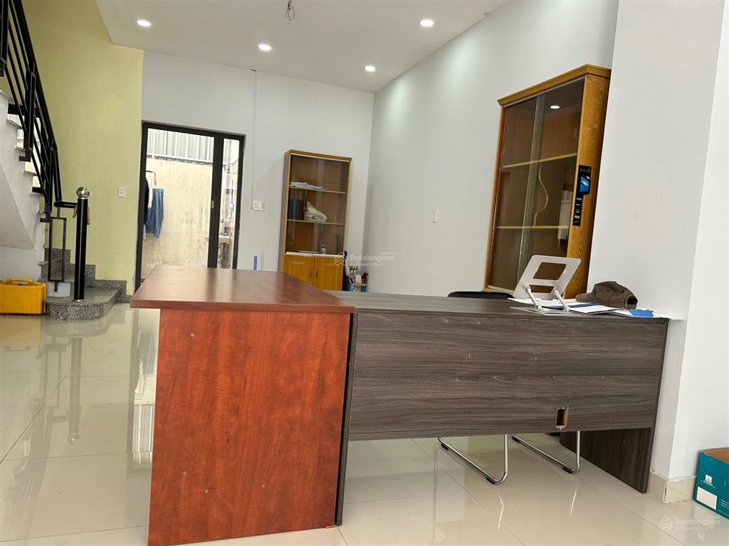 Nhà mặt phố sông vàm cỏ đông/solar 302 nguyễn văn tuôi, 3pn 3wc, 2l, 8tr/th chính chủ, 0768 752 ***