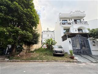 Thay đổi nhu cầu bán gấp lô đất 144m2 ( 8x18m) khu phú mỹ hưng, quận 7 giá rất tốt đầu tư