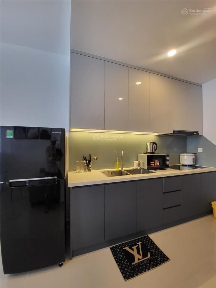 Officetel sunrise city view cho thuê 12 triệu/tháng