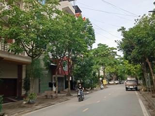 Bán nhà 5 tầng phân lô kiều mai đương to vỉ hè rộng