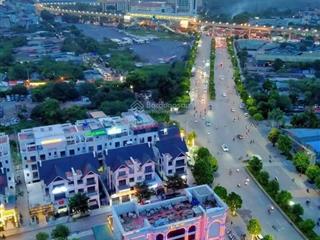 Bán 2 căn 58m va 70m hateco view hồ đẹp giá nhỉnh 4 tỷ .