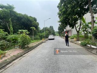 Đất cực đẹp  dân trí cao vị trí nam đầm vạc  phường vĩnh phúc 1 lô đông nam  view vườn hoa