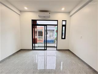 Chdv có ban công mới xây đs37, gần gigamall, vạn phúc city nội thất cao cấp, cửa vân tay